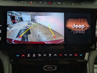 2026 Jeep Grand Cherokee Laredo Altitude