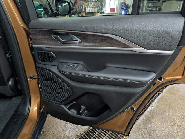 2027 Jeep Grand Cherokee Limited
