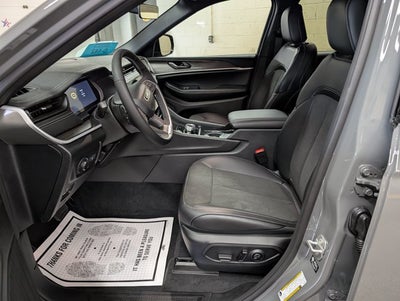 2027 Jeep Grand Cherokee L Laredo Altitude