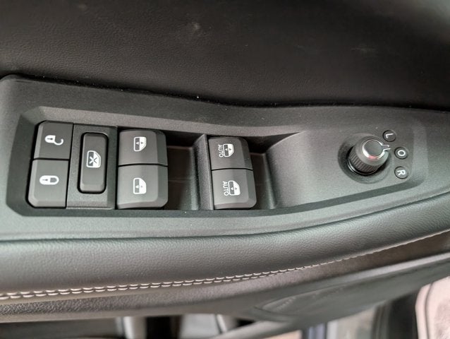 2027 Jeep Grand Cherokee L Laredo Altitude