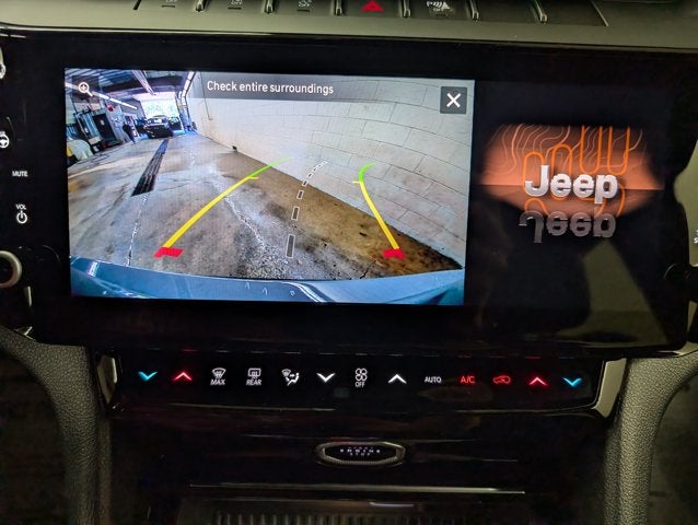 2027 Jeep Grand Cherokee L Laredo Altitude