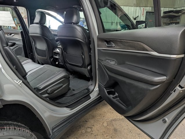 2027 Jeep Grand Cherokee L Laredo Altitude