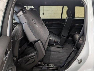 2026 Jeep Grand Cherokee L Laredo Altitude