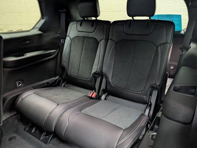 2026 Jeep Grand Cherokee L Laredo Altitude