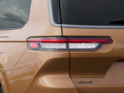2027 Jeep Grand Cherokee L Limited Reserve