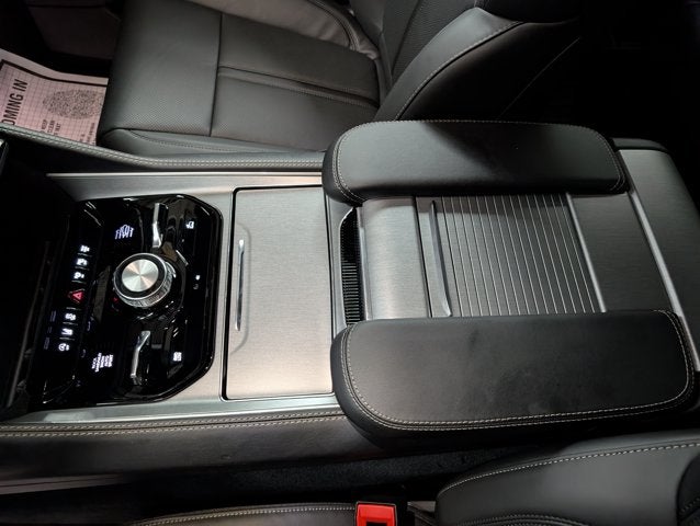 2026 Jeep Grand Wagoneer Upland