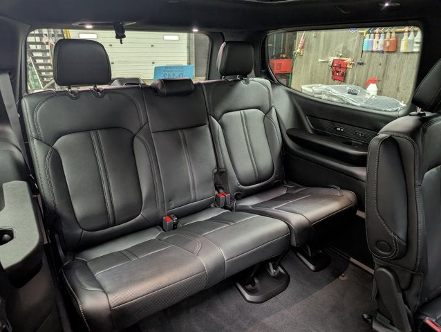 2025 Jeep Wagoneer Series II Overland