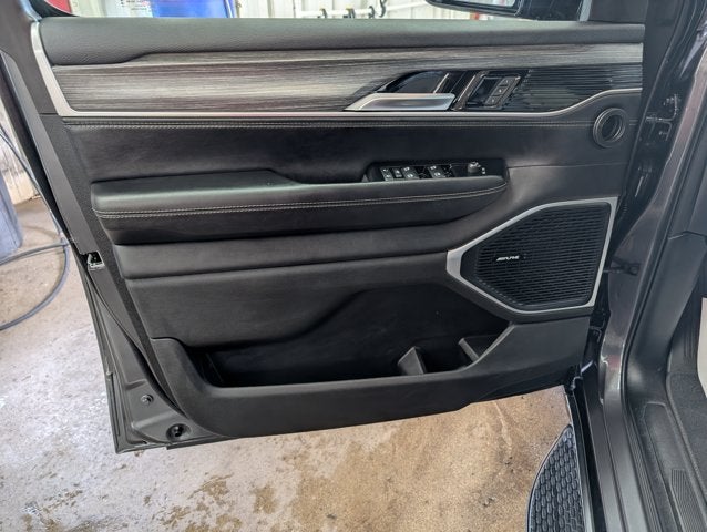 2023 Jeep Wagoneer Series III