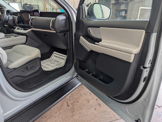 2027 Ford Expedition Active
