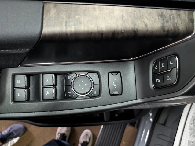 2026 Ford Super Duty F-350 SRW F-350® Lariat®