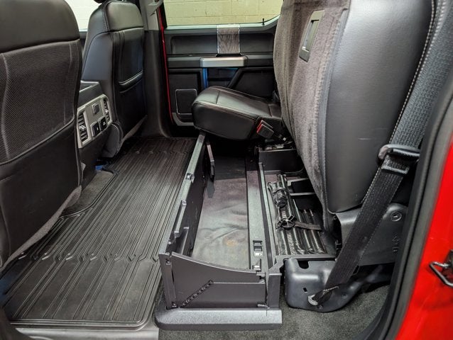 2018 Ford Super Duty F-450 DRW LARIAT