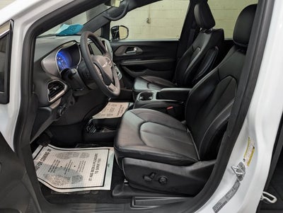 2026 Chrysler Voyager LX