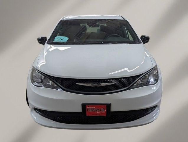 2026 Chrysler Voyager LX