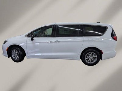 2026 Chrysler Voyager LX