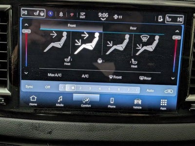 2026 Chrysler Voyager LX