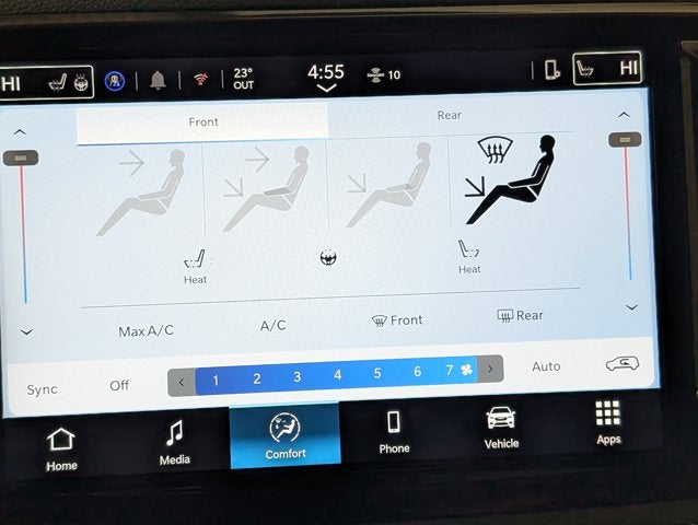 2026 Chrysler Voyager LX