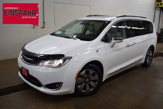 2017 Chrysler Pacifica Hybrid Platinum