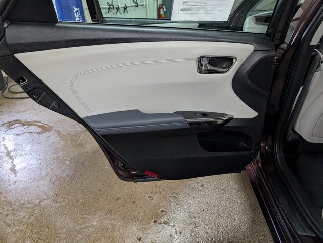 2014 Toyota Avalon Hybrid XLE Touring