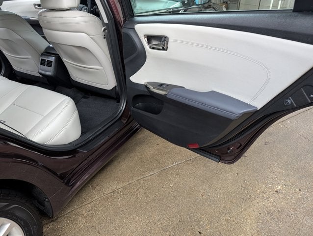 2014 Toyota Avalon Hybrid XLE Touring